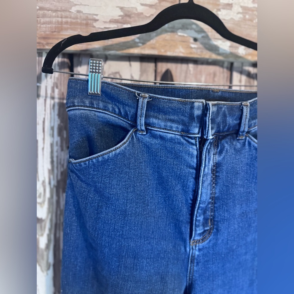 Ann Taylor The Trouser Deep Blue Flare Jeans Size 6 - Picture 3 of 7